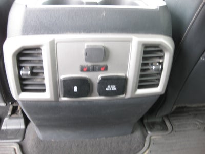 2022 Ford Super Duty F-250 SRW LARIAT 4WD Crew Cab 8' Box