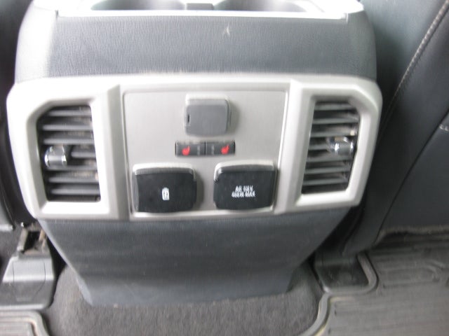 2022 Ford Super Duty F-250 SRW LARIAT 4WD Crew Cab 8' Box