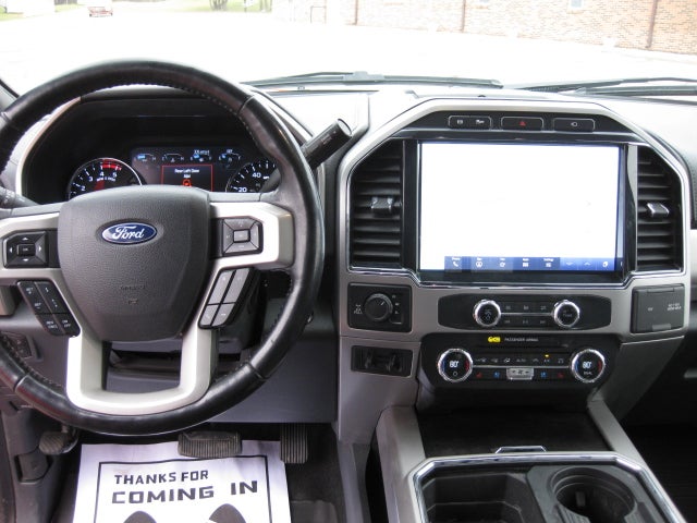 2022 Ford Super Duty F-250 SRW LARIAT 4WD Crew Cab 8' Box