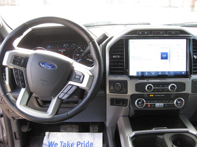 2022 Ford Super Duty F-250 SRW LARIAT 4WD Crew Cab 6.75' Box