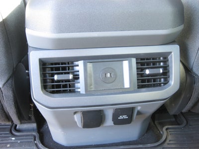 2024 Ford Super Duty F-250 SRW XLT 4WD Crew Cab 6.75' Box