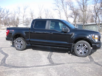 2023 Ford F-150 XL 4WD SuperCrew 5.5' Box
